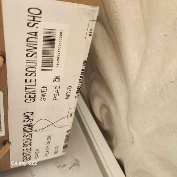 Gentle Souls by Kenneth Cole Gwen Sandals. Peach. NIB. Size 7 - Picture 3 of 11